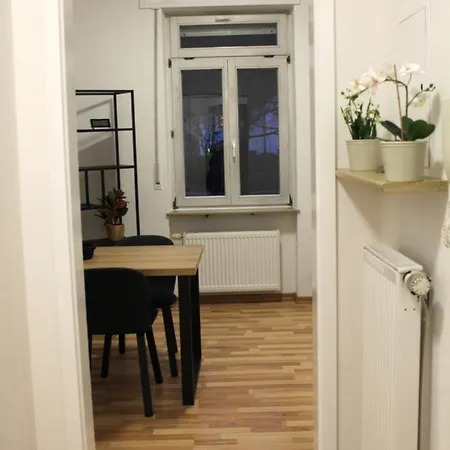 Cosy With Historic View *